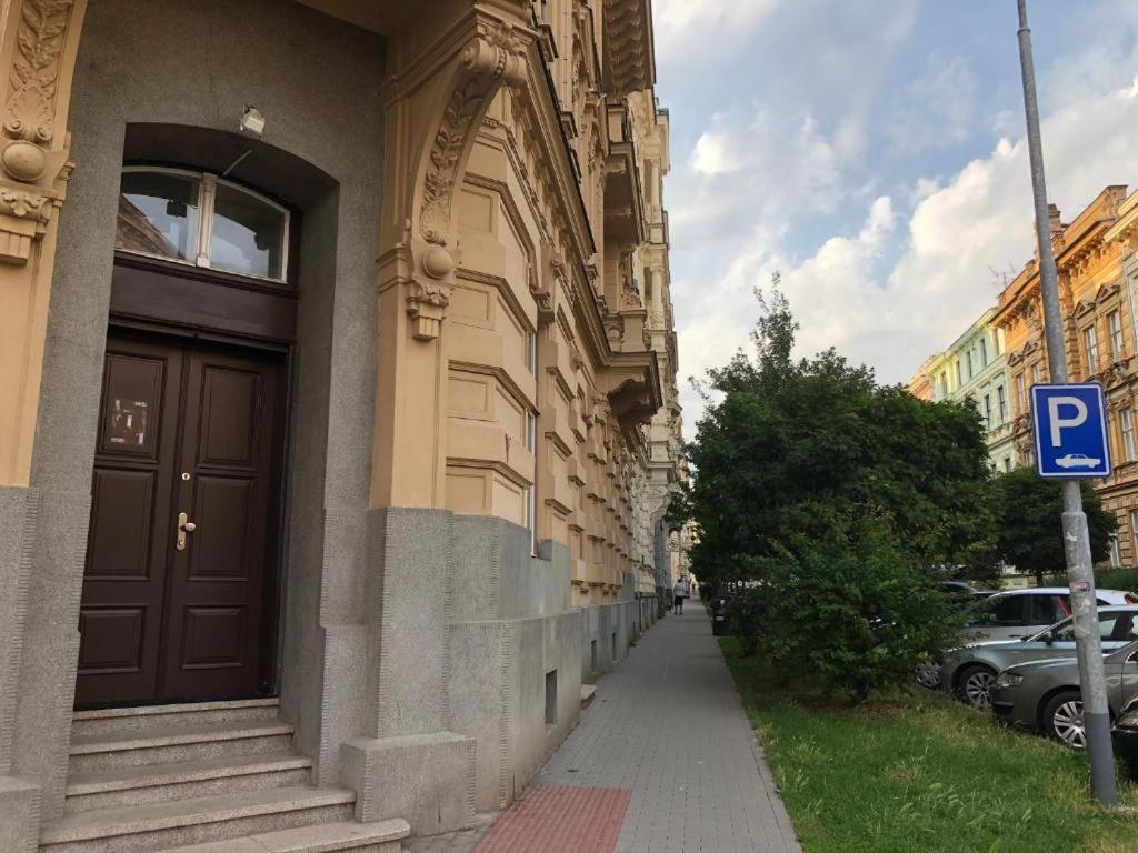Apatrhostel Brno Exterior photo